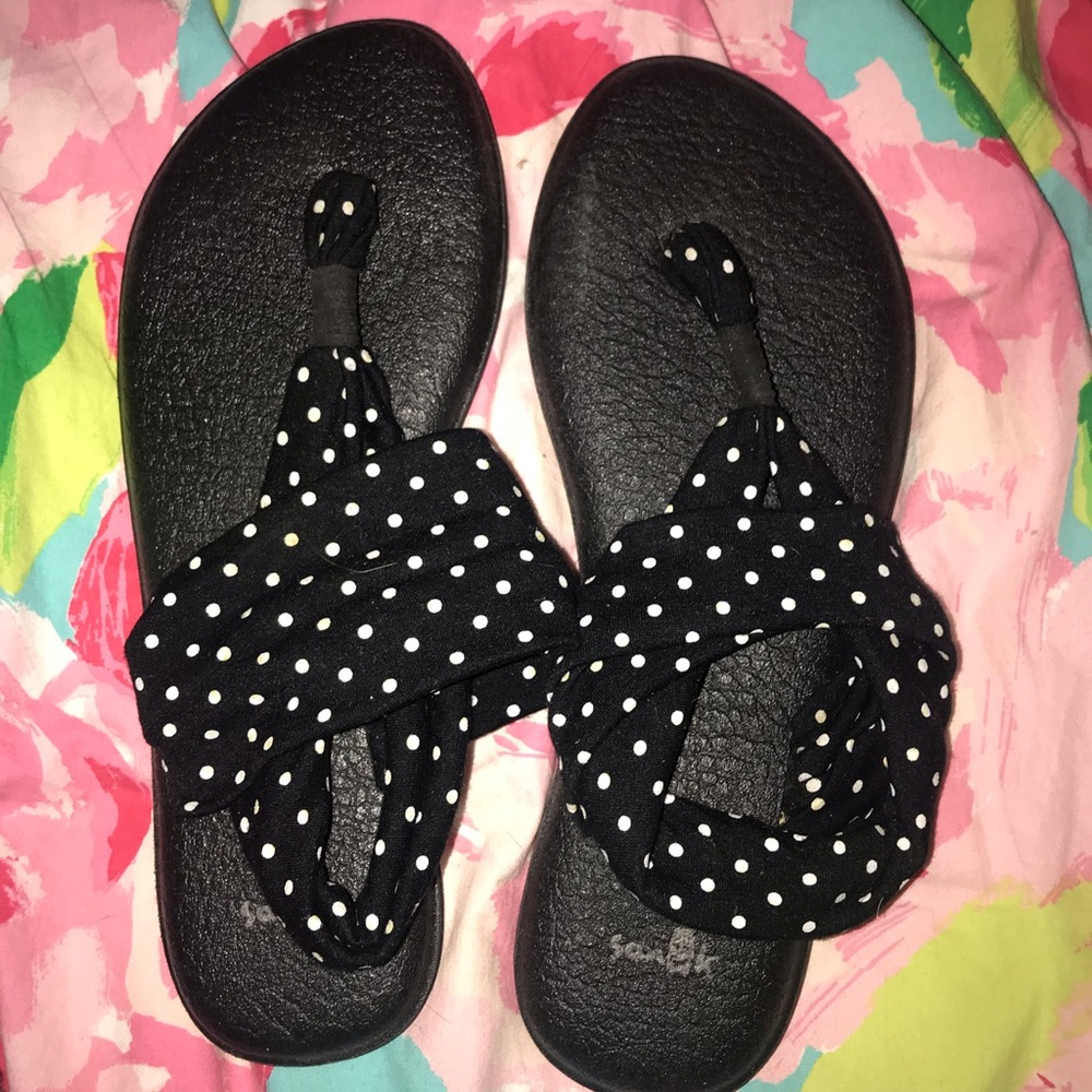 Sanuk strap sandals black white polka dot 8